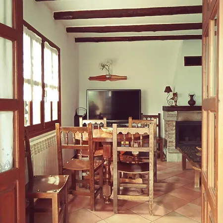 La Simona Holiday home Perales del Puerto